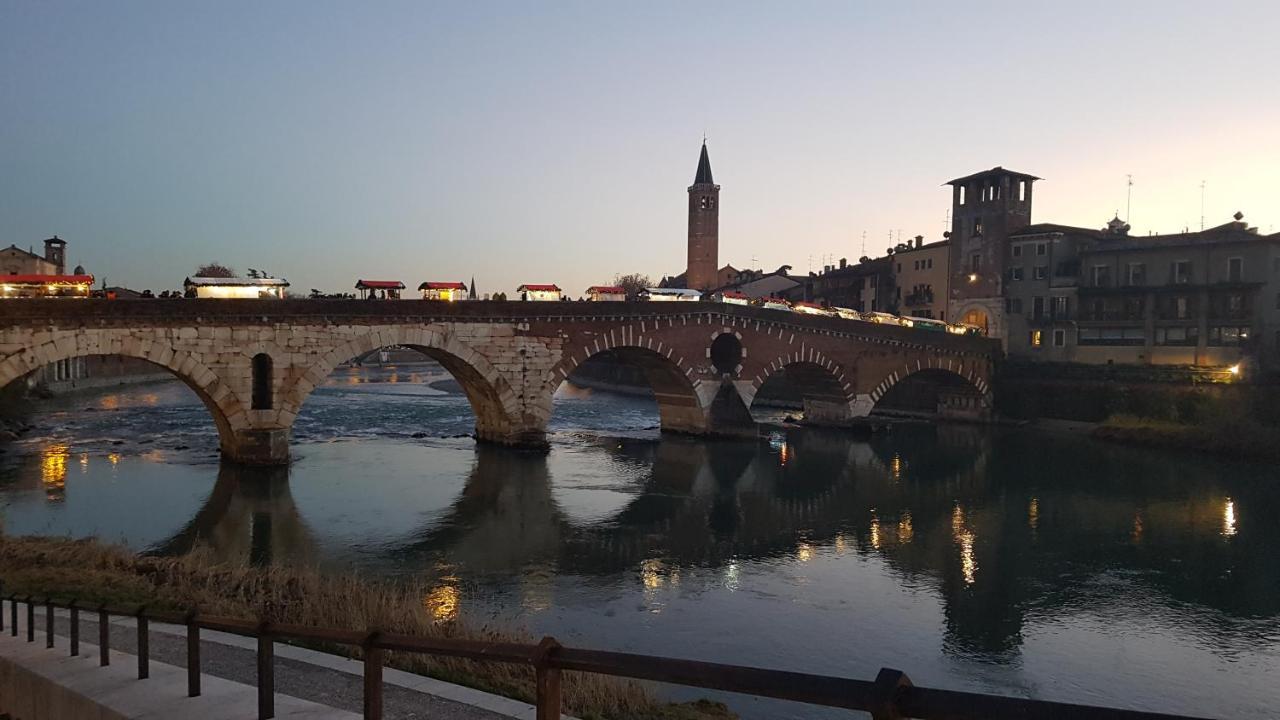 Palazzo Ponte Pietra Daire Verona Dış mekan fotoğraf